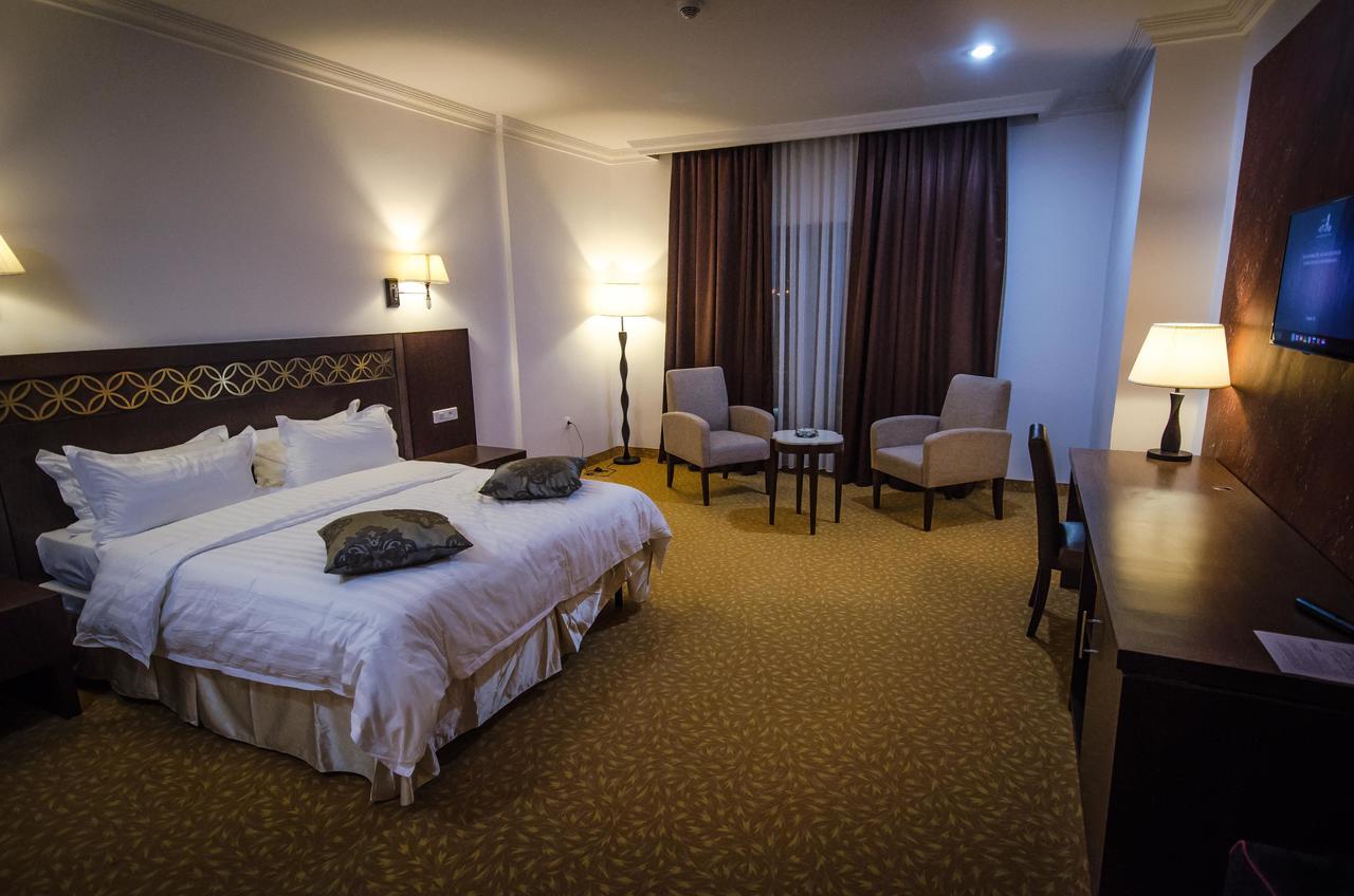 Hotel El Bey Constantine Exterior foto